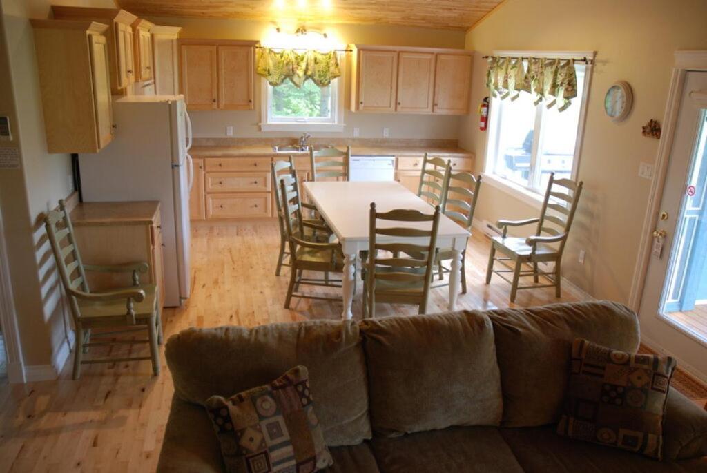 Brudenell Fairway Chalets Georgetown Екстер'єр фото